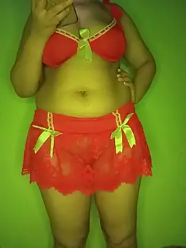 kamilia sexyy online show from June 17, 8:08 pm