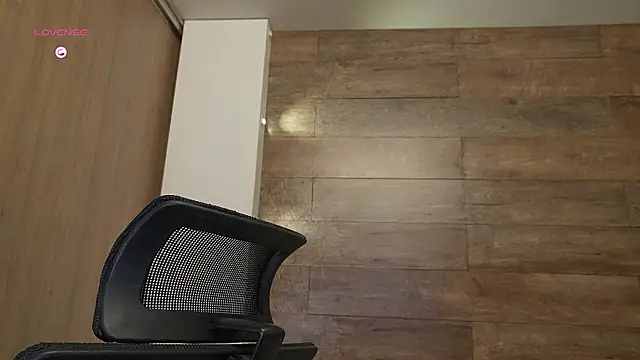 connor h1 online show from February 5, 4:08 am