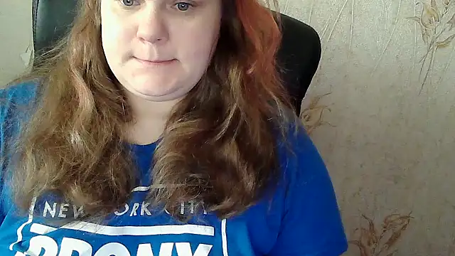 Snapshot of DollyGersoon chatting on February 15, 7:42 am DollyGersoon online show from February 15, 7:42 am