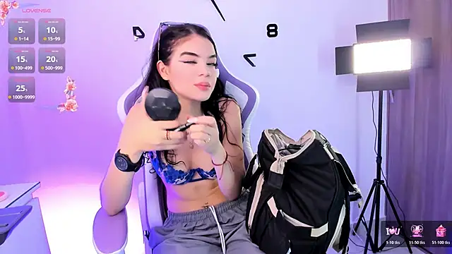 Snapshot of melisa_meow_ chatting on February 24, 1:01 pm melisa meow online show from February 24, 1:01 pm