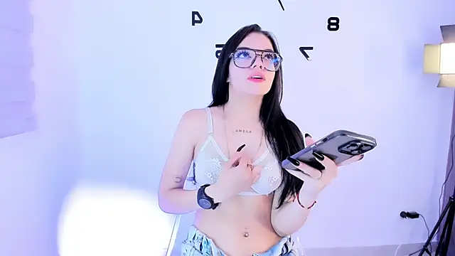 Snapshot of melisa_meow_ chatting on February 13, 12:49 pm melisa meow online show from February 13, 12:49 pm