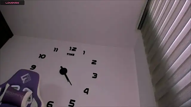 melisa meow  online show from April 3, 1:06 pm