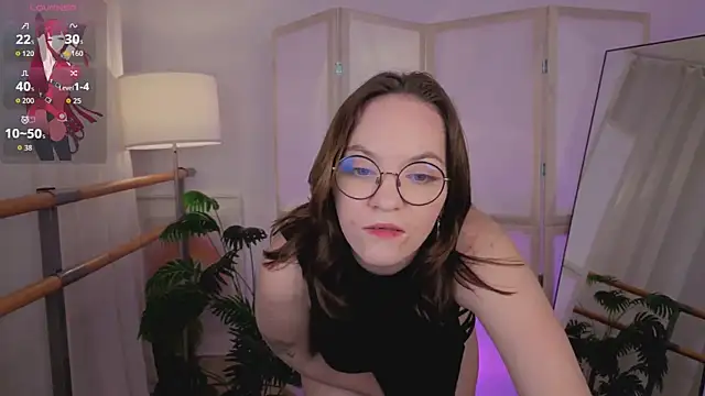 Snapshot of Crystal_lovley chatting on February 22, 9:27 pm Crystal lovley online show from February 22, 9:27 pm