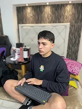 Samu Hott online show from February 23, 8:09 pm