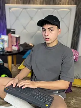 Samu Hott online show from February 12, 8:19 pm