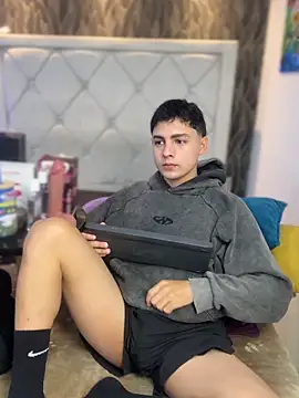 Samu Hott online show from February 20, 8:22 pm