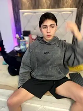 Samu Hott online show from February 13, 8:31 pm