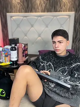 Samu Hott online show from February 25, 8:19 pm