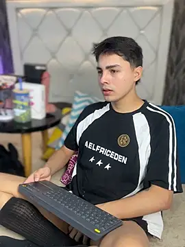 Samu Hott online show from March 3, 8:27 pm