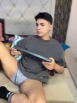 Samu Hott online show from March 6, 8:26 pm