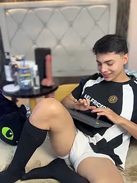 Samu Hott online show from March 10, 8:24 pm