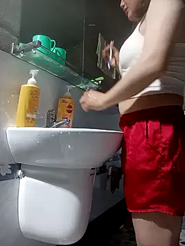 Snapshot of Anna_516 chatting on February 27, 11:04 pm Anna 516 online show from February 27, 11:04 pm