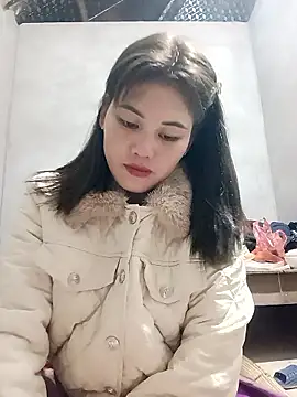 Snapshot of Anna_516 chatting on February 5, 1:45 am Anna 516 online show from February 5, 1:45 am