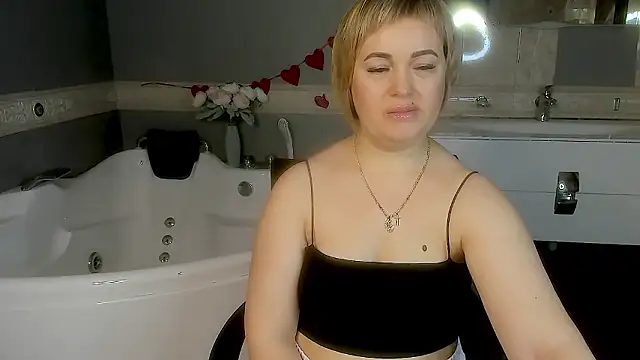 MaryClars online show from March 10, 6:28 am