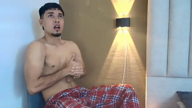 Noah Smith01 online show from April 10, 6:59 pm