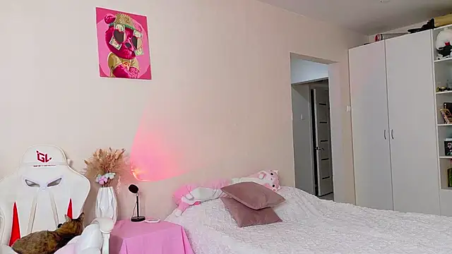 Snapshot of peachiee_ chatting on February 15, 2:12 am peachiee online show from February 15, 2:12 am