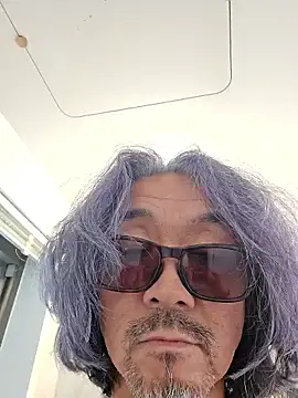 Snapshot of MtaS1 chatting on March 2, 4:02 am MtaS1 online show from March 2, 4:02 am