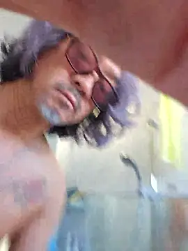 Snapshot of MtaS1 chatting on March 1, 2:00 am MtaS1 online show from March 1, 2:00 am