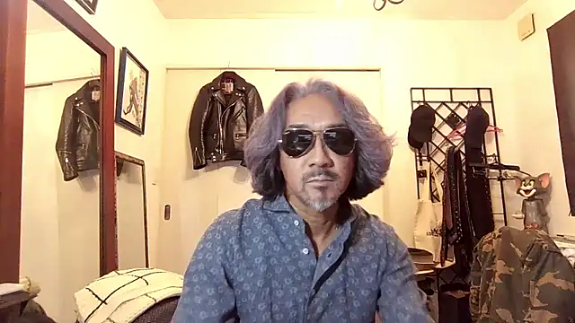 Snapshot of MtaS1 chatting on February 12, 5:40 am MtaS1 online show from February 12, 5:40 am