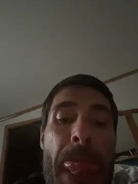 Snapshot of tommattsonn chatting on June 28, 11:44 pm tommattsonn online show from June 28, 11:44 pm