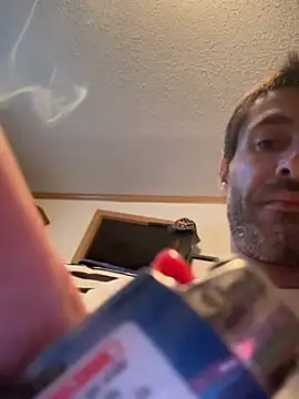 Snapshot of tommattsonn chatting on July 4, 9:59 am tommattsonn online show from July 4, 9:59 am