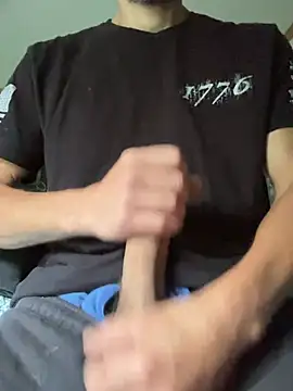 Snapshot of tommattsonn chatting on June 29, 10:26 am tommattsonn online show from June 29, 10:26 am
