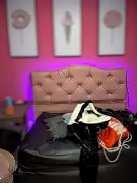 Snapshot of Karolaiin_LS chatting on March 8, 1:25 pm Karolaiin LS online show from March 8, 1:25 pm