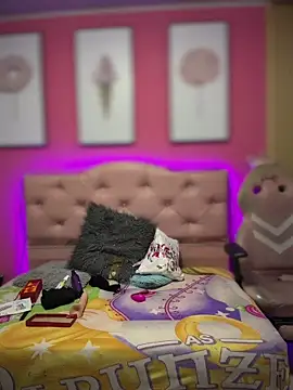 Snapshot of Karolaiin_LS chatting on February 26, 8:09 pm Karolaiin LS online show from February 26, 8:09 pm