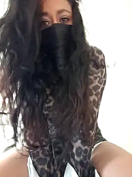 Snapshot of Milove86 chatting on February 8, 11:02 pm Milove86 online show from February 8, 11:02 pm