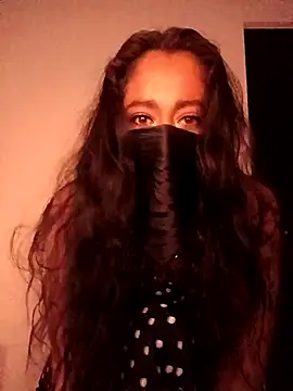 Snapshot of Milove86 chatting on February 15, 5:41 am Milove86 online show from February 15, 5:41 am