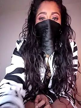 Snapshot of Milove86 chatting on March 4, 5:04 am Milove86 online show from March 4, 5:04 am