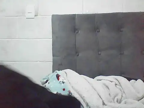 FierrudoMora777 online show from March 23, 8:19 pm