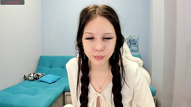 BlackCrown18 online show from February 22, 2:03 am