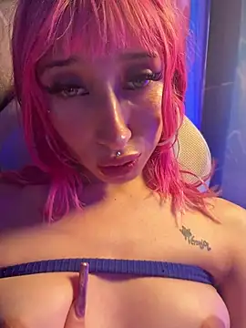 Snapshot of Maaddy_LS chatting on February 5, 7:53 pm Maaddy LS online show from February 5, 7:53 pm