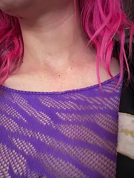 Snapshot of Maaddy_LS chatting on February 28, 6:40 pm Maaddy LS online show from February 28, 6:40 pm