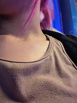 Snapshot of Maaddy_LS chatting on February 6, 7:54 pm Maaddy LS online show from February 6, 7:54 pm