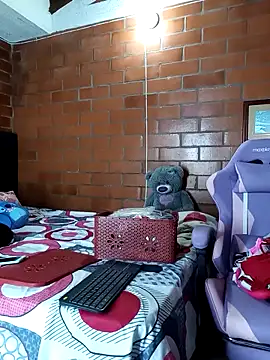 cristalprincess  online show from February 23, 1:40 am