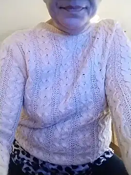 Snapshot of oxavector chatting on February 20, 8:49 am oxavector online show from February 20, 8:49 am