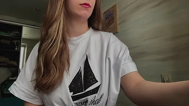 Snapshot of Shanika_wey chatting on February 8, 7:06 am Shanika wey online show from February 8, 7:06 am