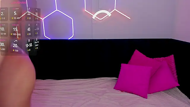 BellaAiry online show from May 24, 1:27 am