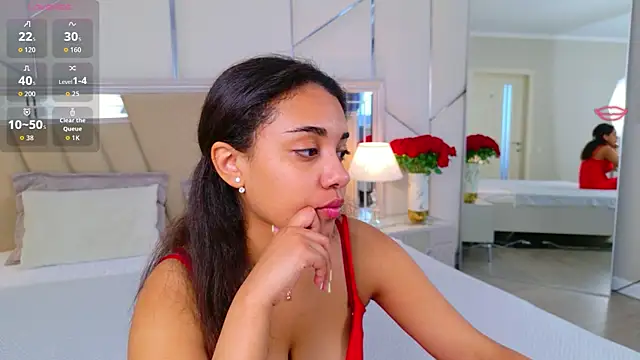 Snapshot of Luna_Cortier chatting on June 19, 5:24 am Luna Cortier online show from June 19, 5:24 am