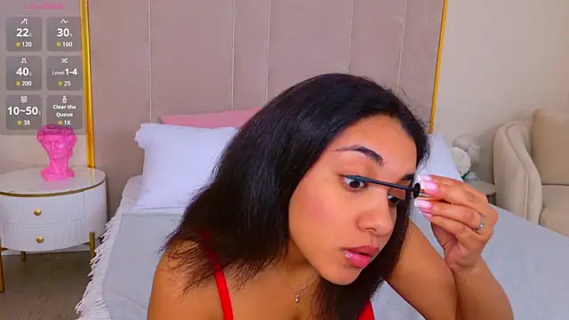 Snapshot of Luna_Cortier chatting on July 23, 5:27 am Luna Cortier online show from July 23, 5:27 am