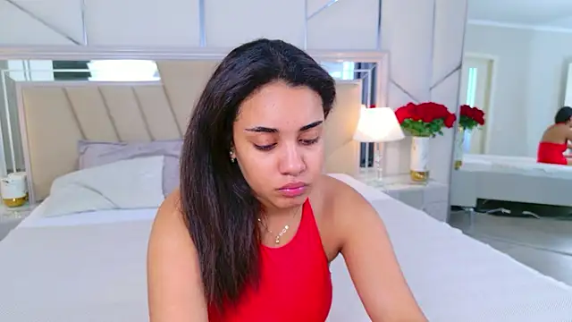 Luna Cortier online show from June 10, 5:19 am