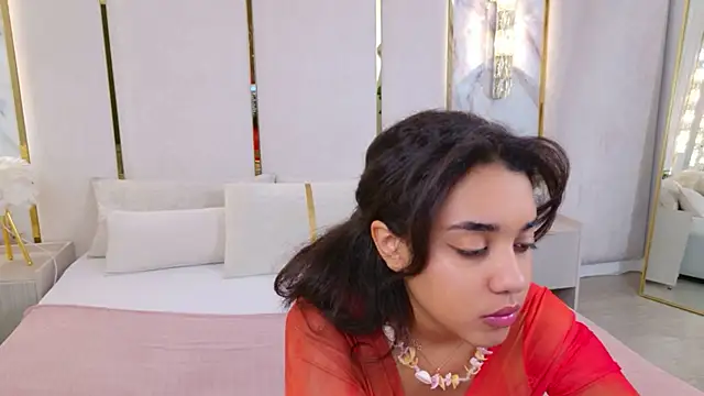 Luna Cortier online show from March 23, 5:51 am