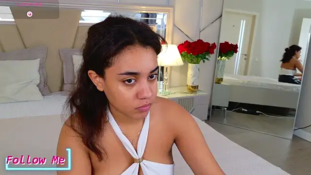 Luna Cortier online show from March 27, 5:27 am