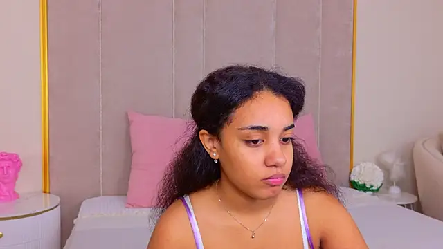 Snapshot of Luna_Cortier chatting on July 27, 5:14 am Luna Cortier online show from July 27, 5:14 am