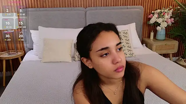 Luna Cortier online show from June 3, 5:08 am