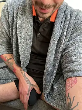 Piratee666 online show from April 24, 6:48 am
