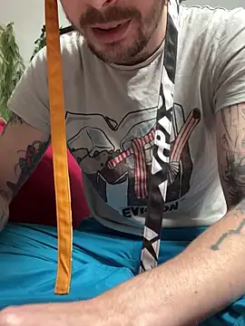 Snapshot of Piratee666 chatting on February 11, 10:15 am Piratee666 online show from February 11, 10:15 am