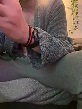 Snapshot of Piratee666 chatting on February 2, 11:59 pm Piratee666 online show from February 2, 11:59 pm